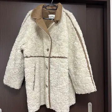 H&M 아이보리 보아 무스탕 코트