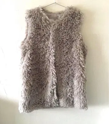 새상품 y/m 퍼 라이크 베스트