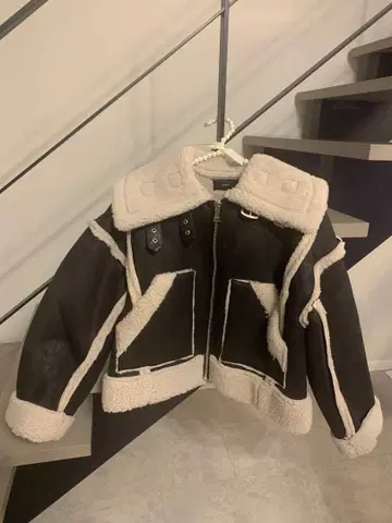 EMODA 무스탕 자켓 F 사이즈