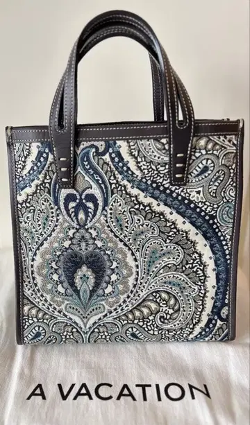 Tomorrowland 구매 A VACATION BOX 미니 토트백