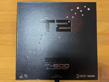 핫토이즈 DX13 터미네이터2 T-800 배틀 데미지 버전