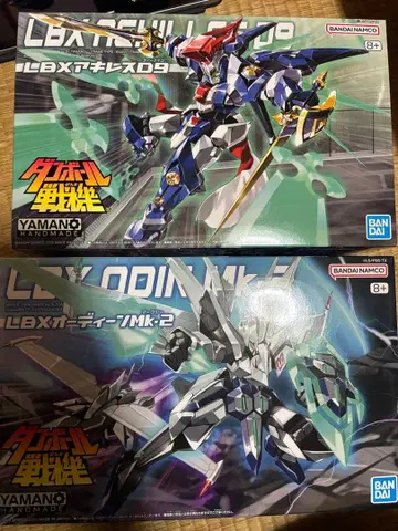 골판지 전기 LBX 아킬레스 D9 & 오딘 MK-2