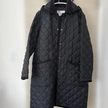 트래디셔널 웨더웨어 퀼팅 코트