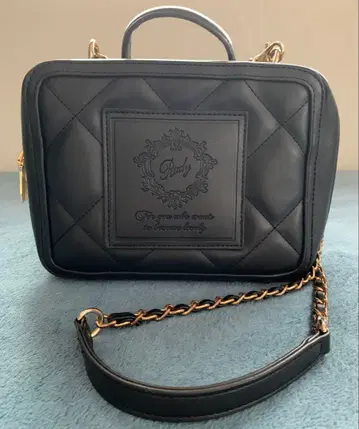 Rady 블랙 숄더백