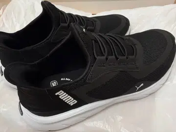 PUMA PUMATRAC 블랙스니커즈