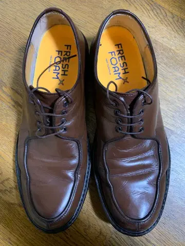 Fresh Foam 브라운 레이스업 슈즈