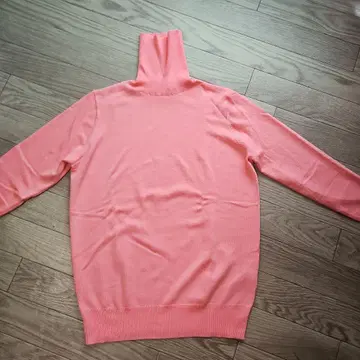 ZARA 터틀넥 니트