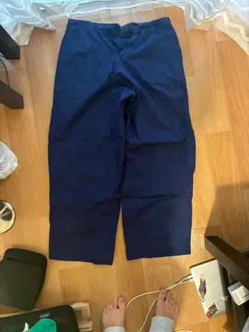 TUKI 네이비 코튼 와이드 팬츠