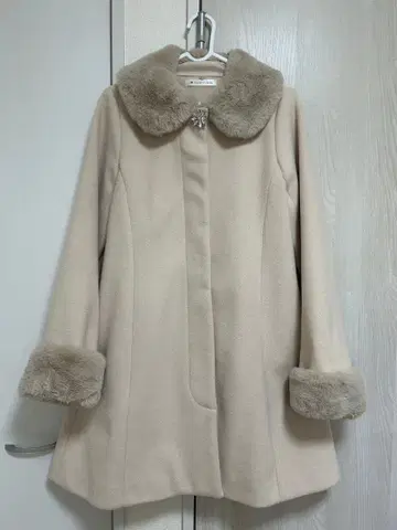 MAJESTIC LEGON 베이지 롱 코트