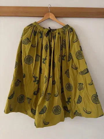 LILOU + LILY 스커트