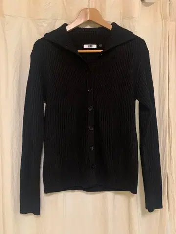 [새상품급] 유니클로 U 메리노 블렌드 하이넥 가디건 블랙