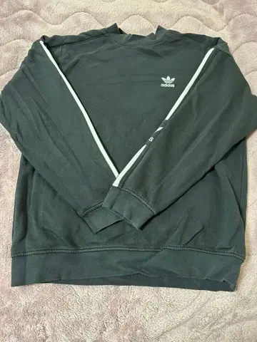 adidas 블랙 트레이닝복 S