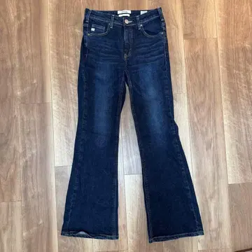 SOMETHING LISA 플레어 데님 팬츠