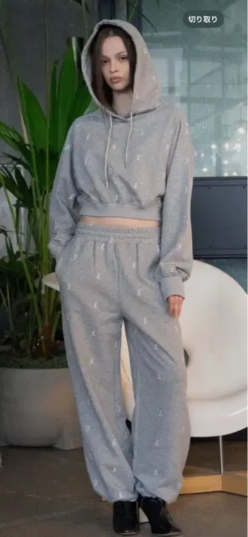 juemi 로고 자수 팬츠