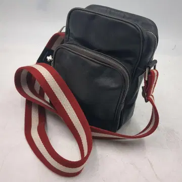 발리 숄더 트레인스포팅 브라운