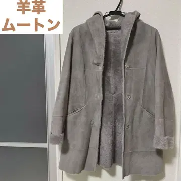 [ 양가죽 ] 그레이 주 후드 부착 무스탕 코트