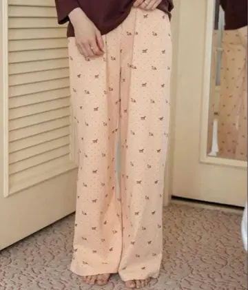 house on the hill Parent Pants S