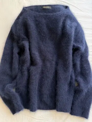 closet story 네이비 울 복슬복슬 모헤어 니트 스웨터