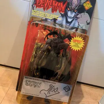 FEWTURE MODELS DEVILMAN AMON 피규어 사인 포함