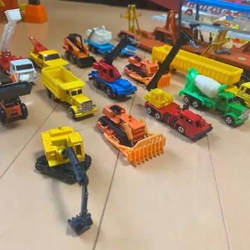 금일 16시까지. 일하는 자동차 15대