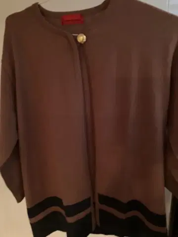 로베르타 디 카메리노 브라운 가디건