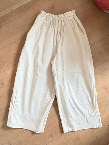 애플 하우스 이지 팬츠