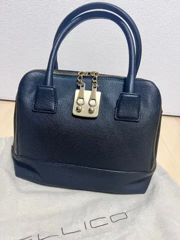 펠리코 블랙 가죽 핸드백