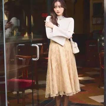 [ 미사용 새상품 ] 프로포션 플레어 스커트