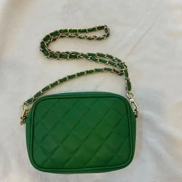 스픽 앤 스팬 퀼팅 체인 숄더백 MiLos