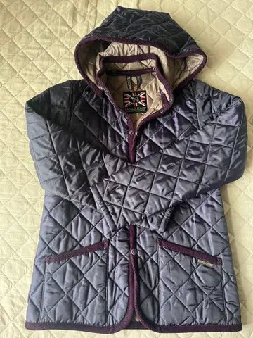 새상품급 LAVENHAM 라벤햄 퀼팅 자켓 후드 탈부착 가능 36