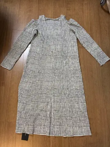 아이보리 체크 무늬 긴팔 원피스 사이즈 0