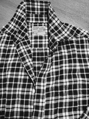 체크 무늬 긴팔 셔츠