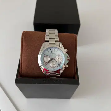 마이클코어스 실버 손목시계