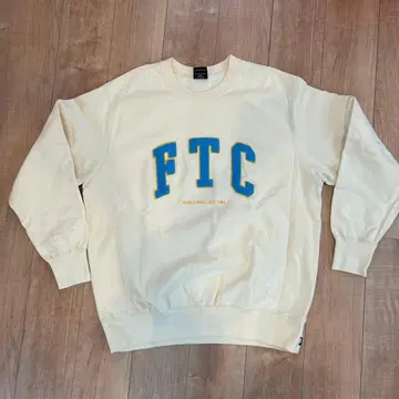 새상품급 FTC 맨투맨 XL 크루넥 크림