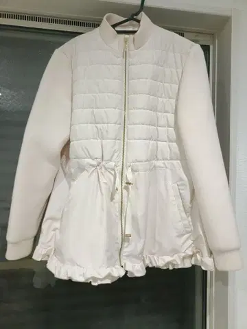 HUIT 퀼팅 자켓 화이트