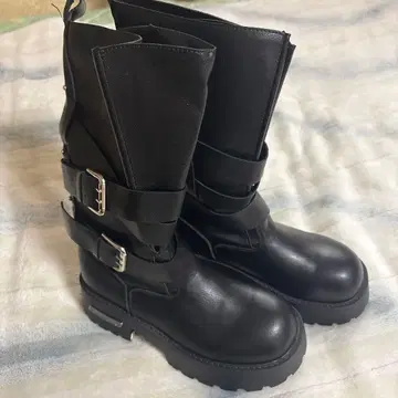 새상품 미사용 통굽 벨트 블랙 엔지니어 부츠 밀리터리 트랙