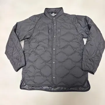 새상품급! 유니클로 화이트 마운티니어링 L 블랙 UNIQLO L