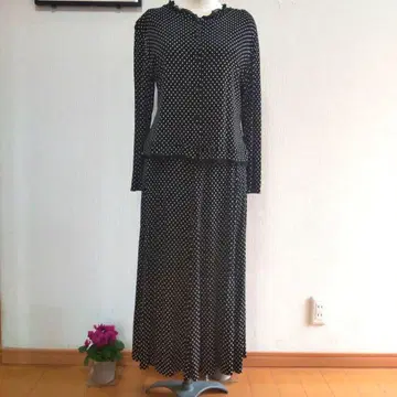 [미사용에 가까움] 물방울 패턴 긴팔 스커트 셋업 M~L 사이즈