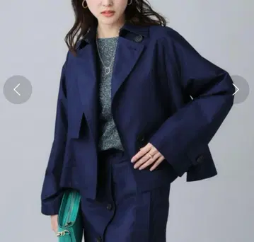 언타이틀 에어 트윌 숏 트렌치코트 새상품 S 사이즈 네이비