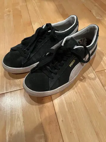 푸마 스웨이드 스니커즈 블랙