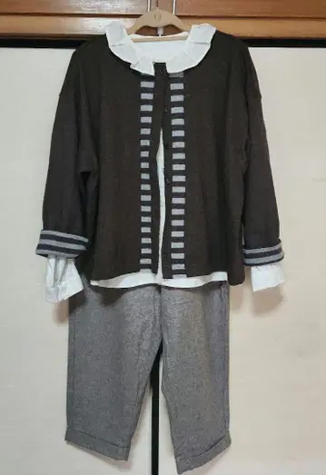 새상품급 파스아파스 니트 가디건 레이어드 스타일