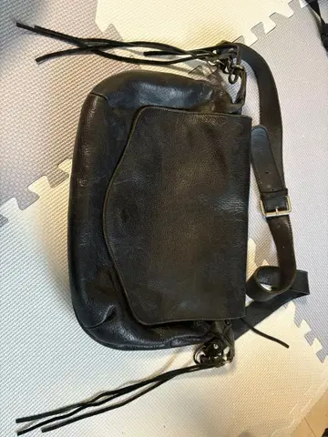 천연 가죽 숄더백