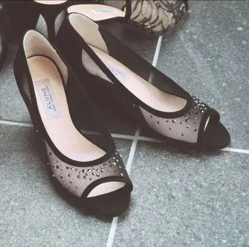 아르네 세븐 트웰브 서티 비쥬 웨지힐 펌프스