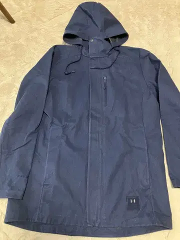 언더아머 체스터 코트