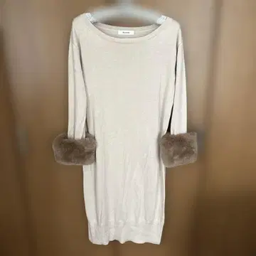 새상품급 마이 스트라다 소매 퍼 니트 원피스 36