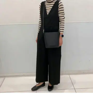 유니클로 V넥 살로펫