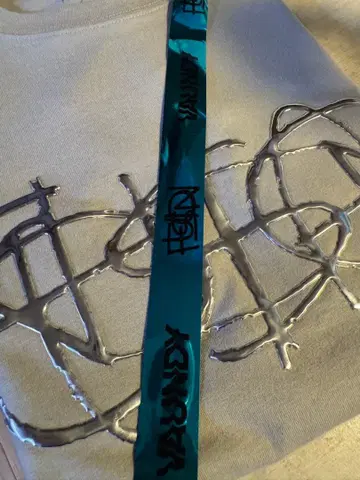 vaundy Metale 로고 티셔츠 FUSION 은색 테이프 포함