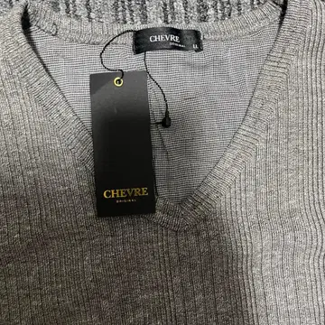 CHEVRE 그레이 V넥 반팔 셔츠