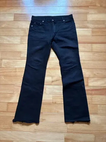 아이언 하트 21oz 블랙 부츠컷 데님 36inch