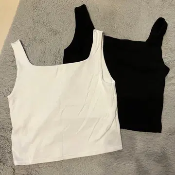 화이트 블랙 탱크탑 2장 세트